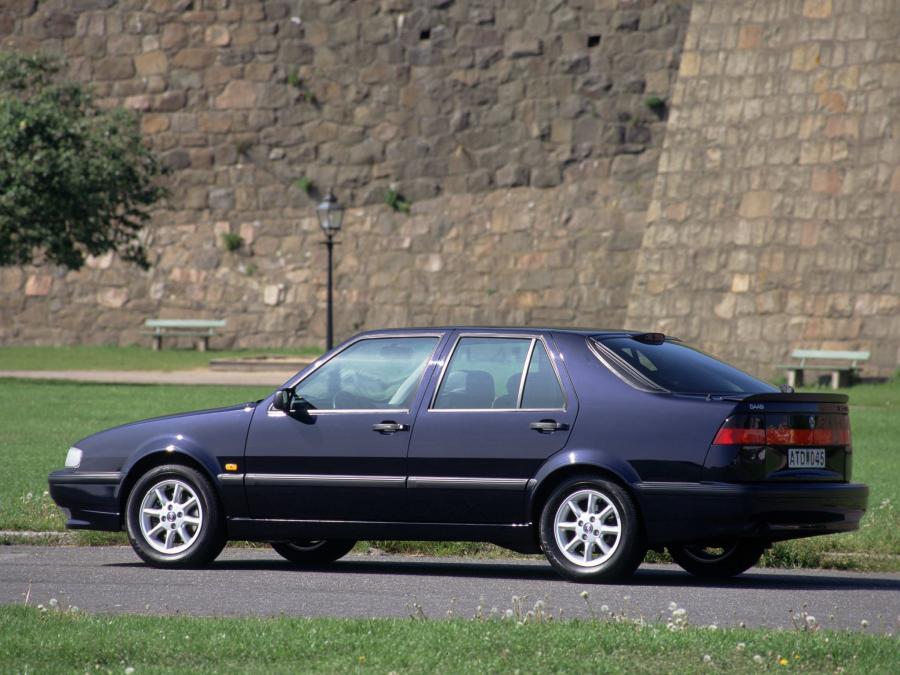 Saab 9000 CSE Anniversary Edition 1996 года  (фото 14 из 16)